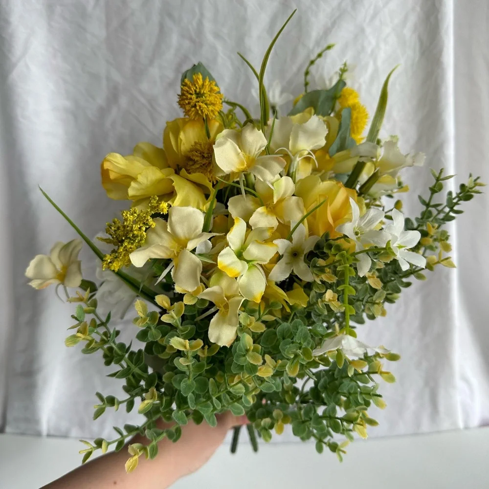 Sunshine Yellow Artificial Wildflower Bouquet Lifelike Spring Floral Arrangement